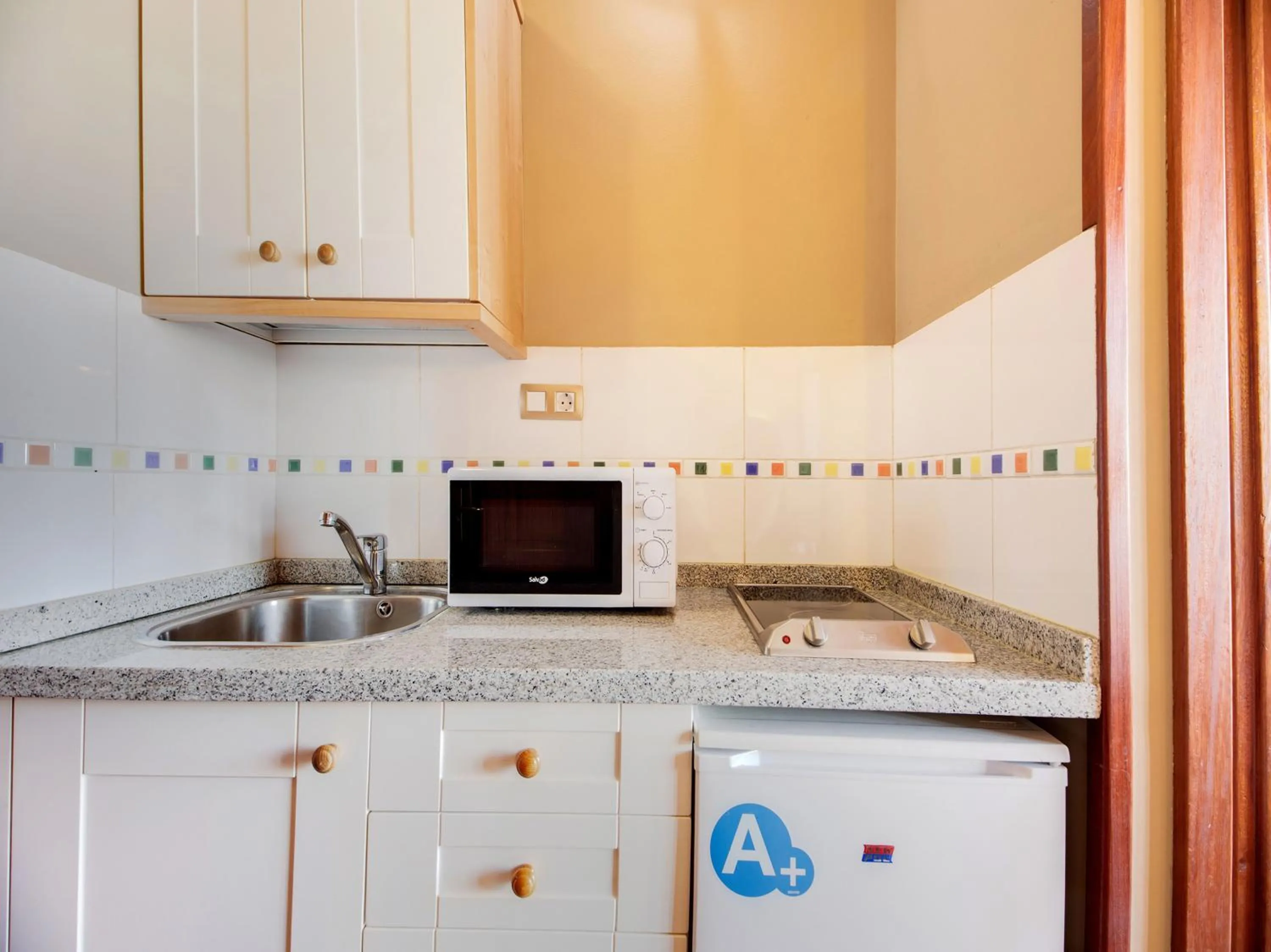 Kitchen or kitchenette in Miami Santa Catalina