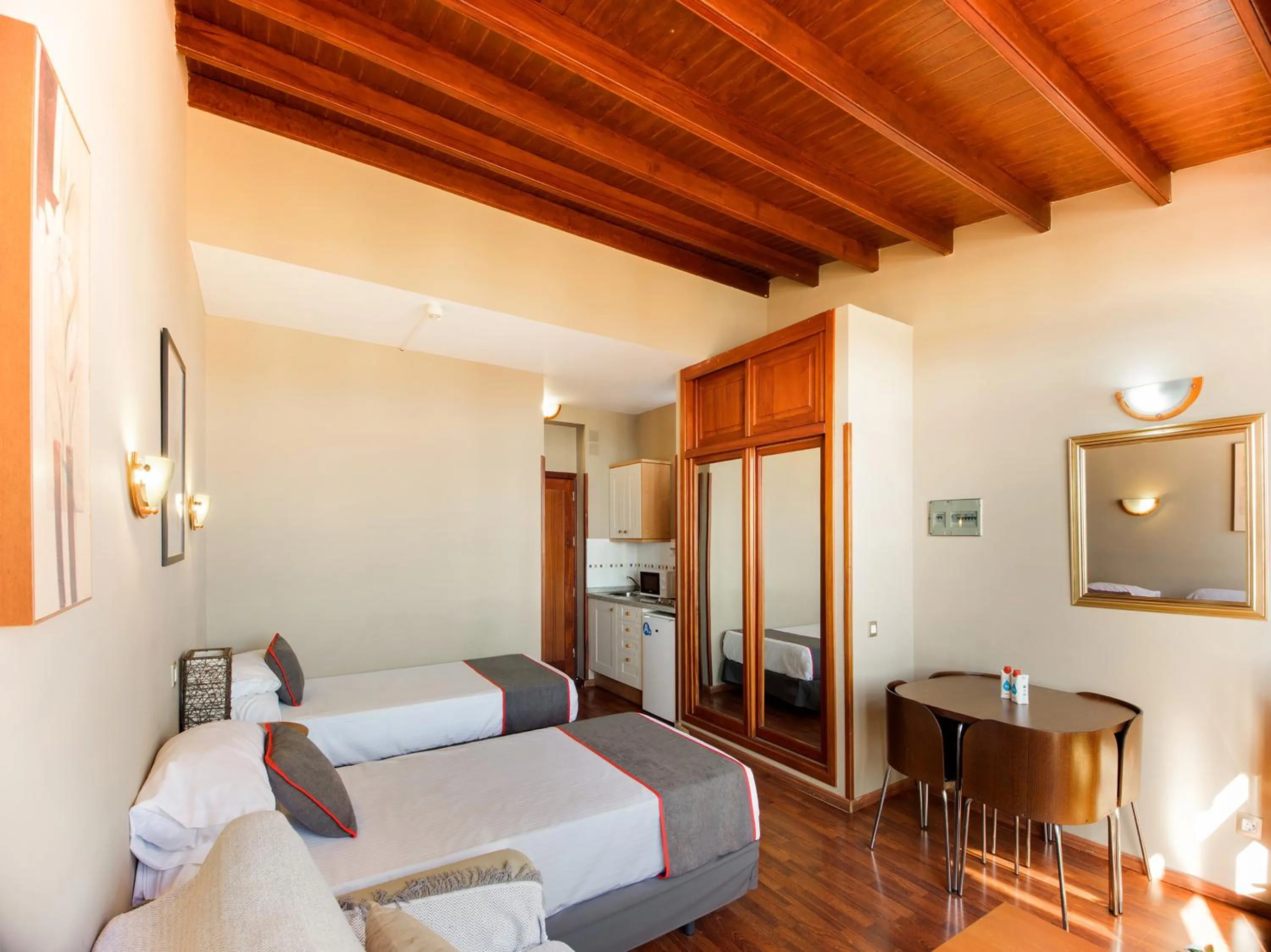 Bedroom, Bed in Miami Santa Catalina