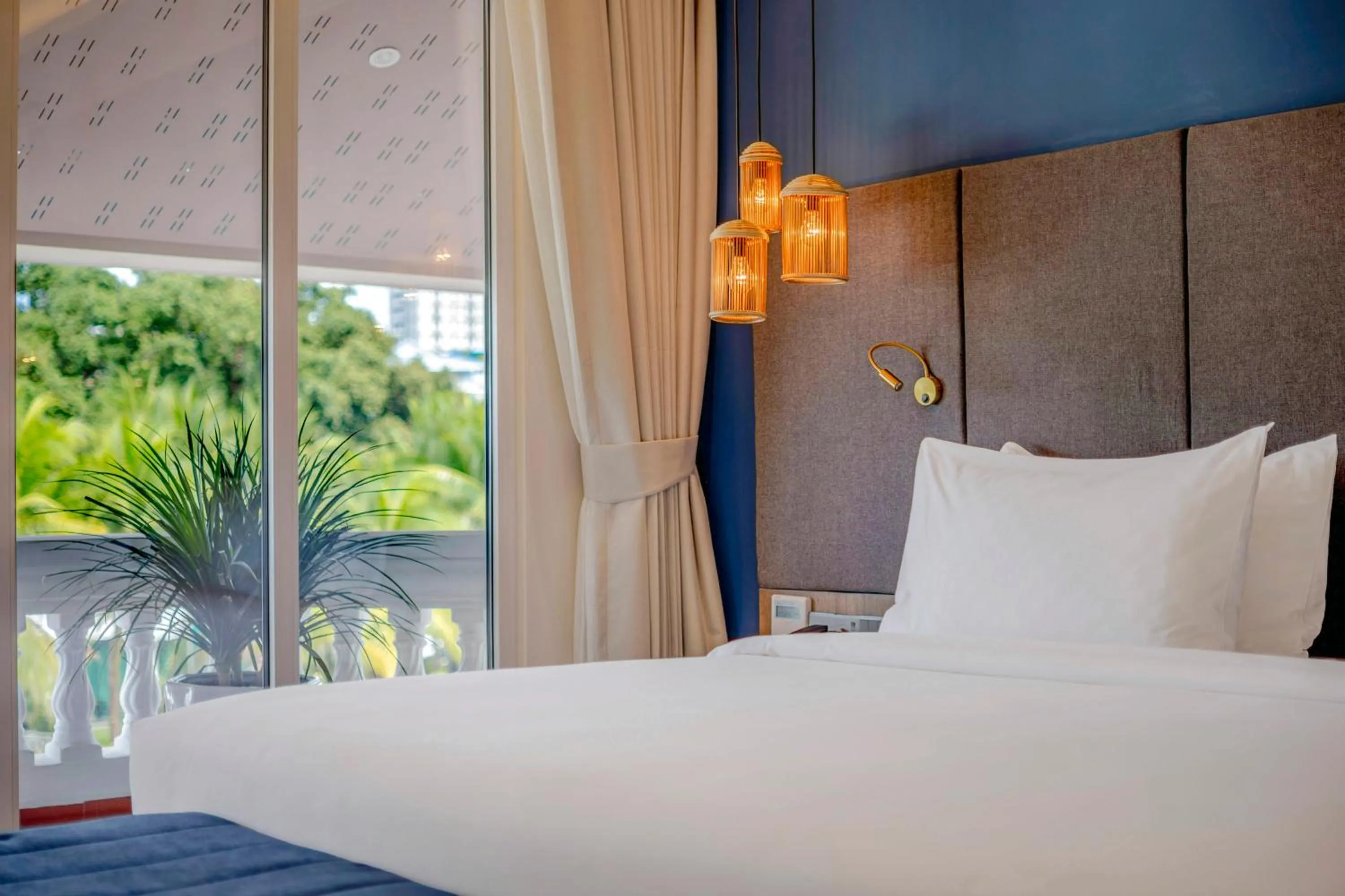 View (from property/room), Bed in Queenco Hotel & Casino