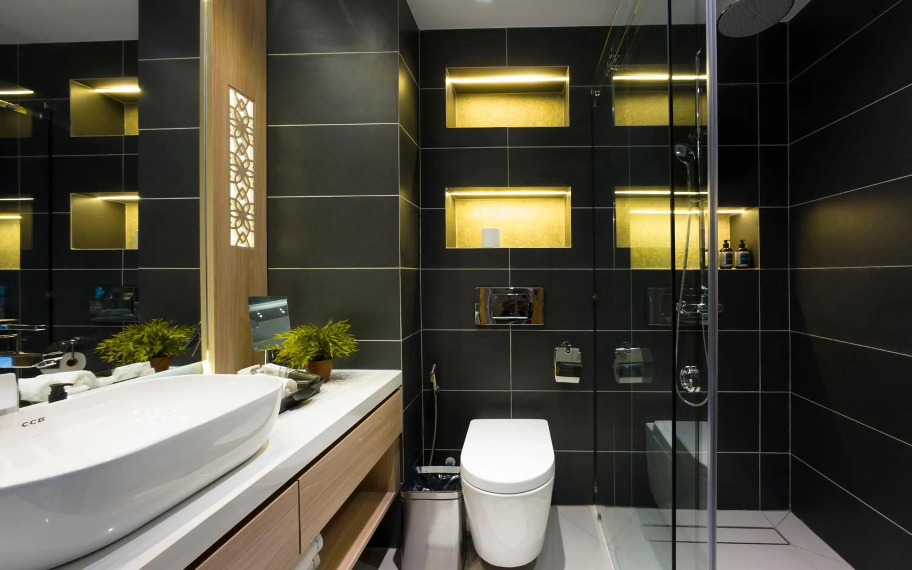 Shower in Queenco Hotel & Casino