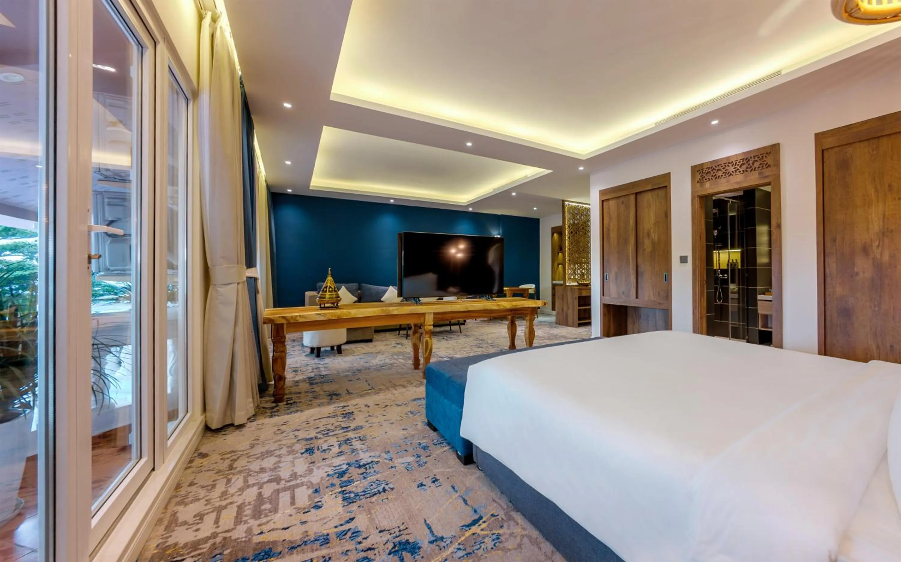 Bed in Queenco Hotel & Casino