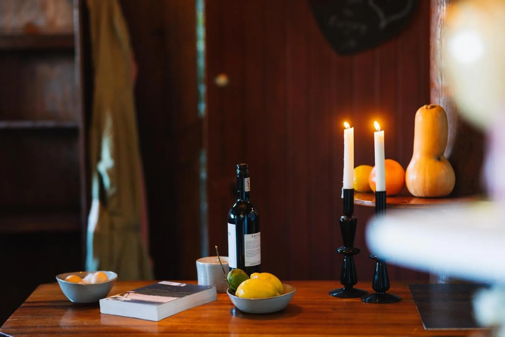 Dining area in Moonshine on Whiskey Creek