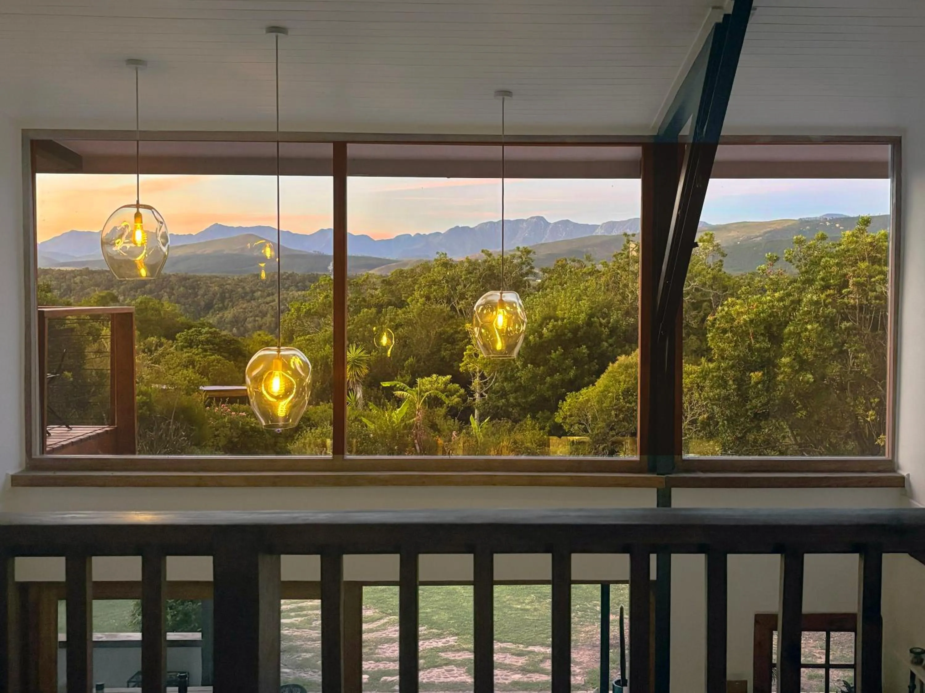 Living room in Moonshine on Whiskey Creek