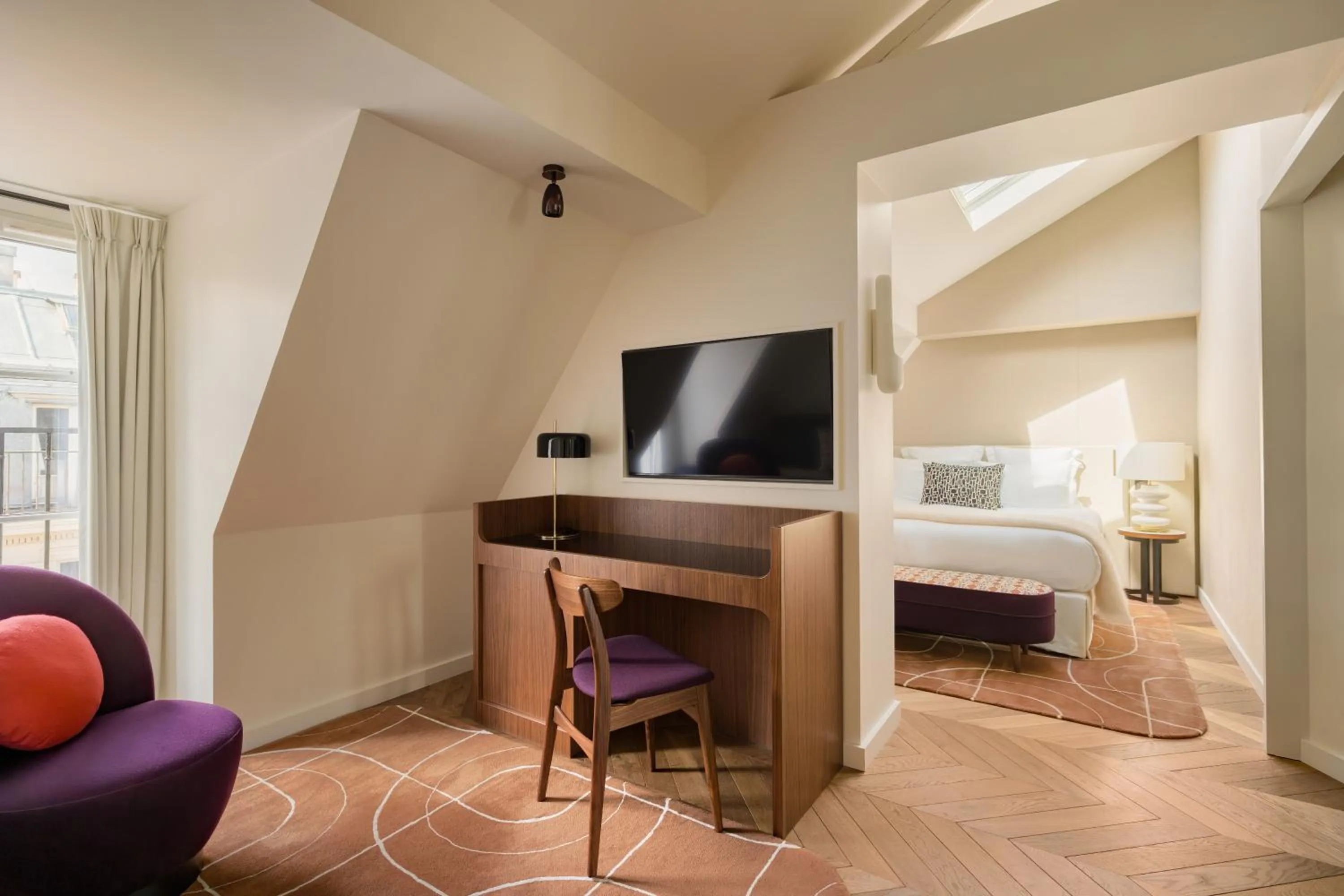 Bedroom, Bed in Pavillon Faubourg Saint-Germain & Spa