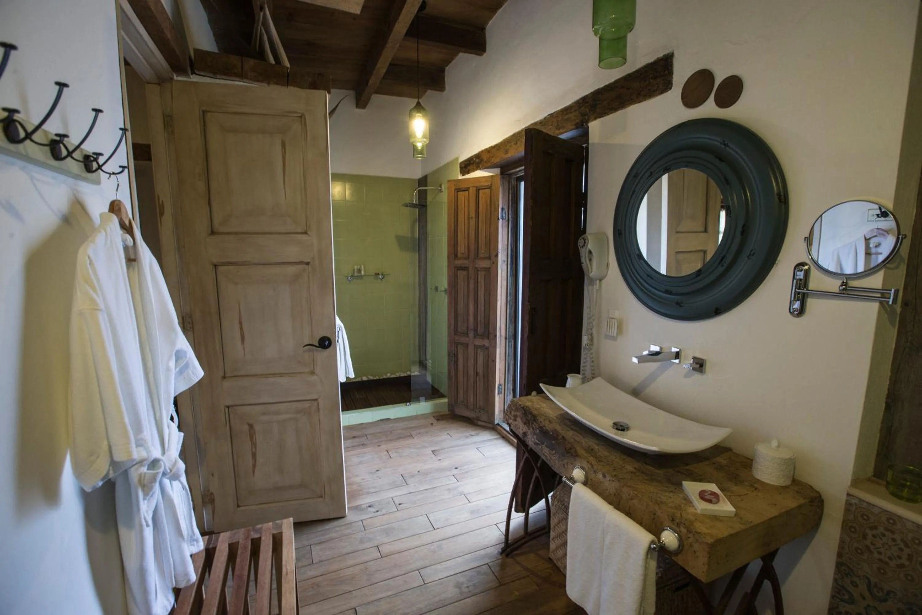 Other in Mexicanos 10 CasaVieja