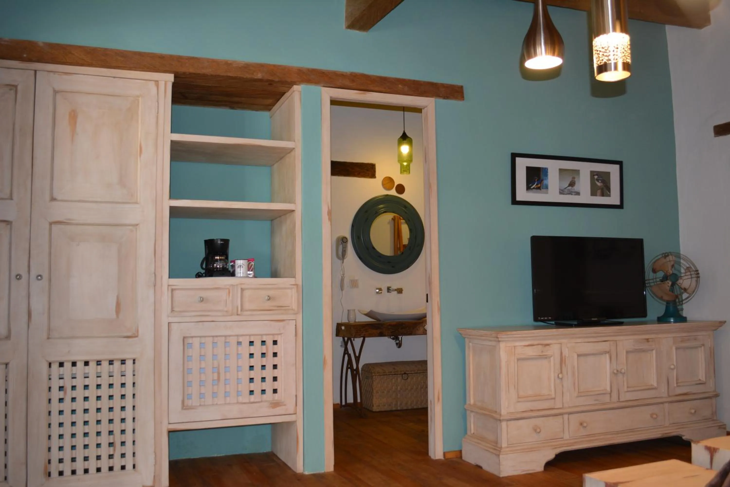 TV and multimedia in Mexicanos 10 CasaVieja