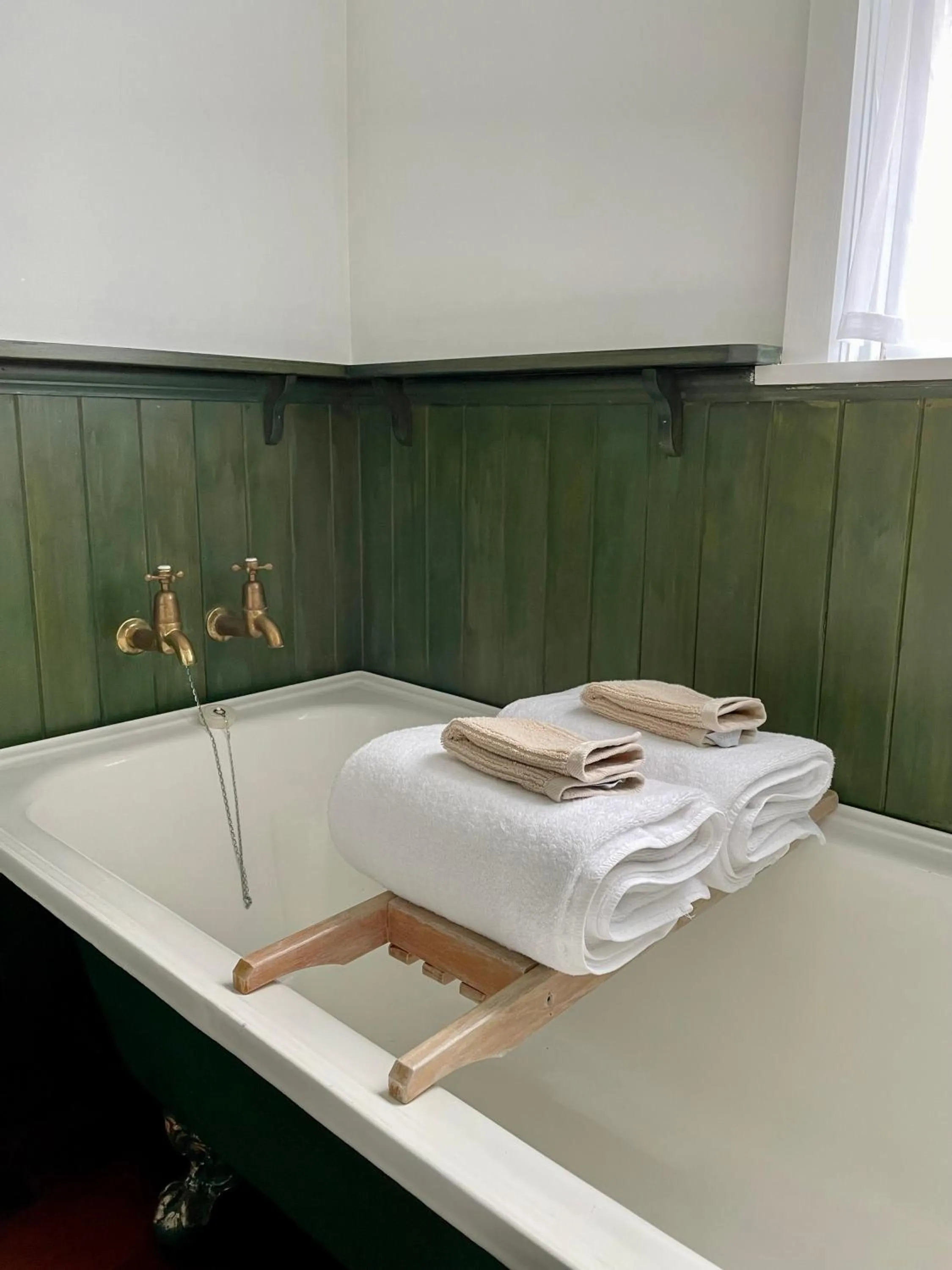 Bathroom in St Leonards Vineyard Cottages