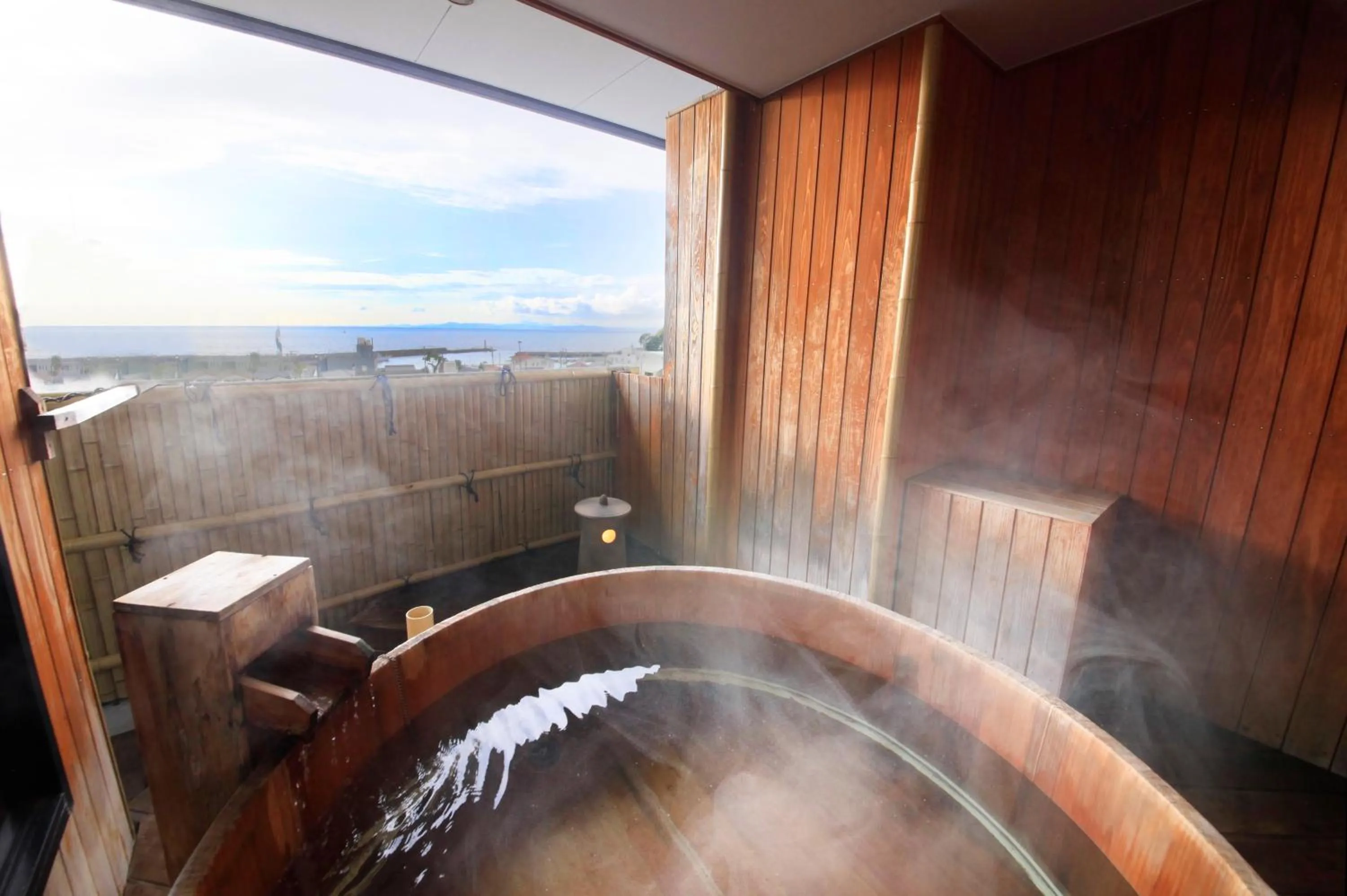 Hot Spring Bath in Atarayo Nishiizu Onsen