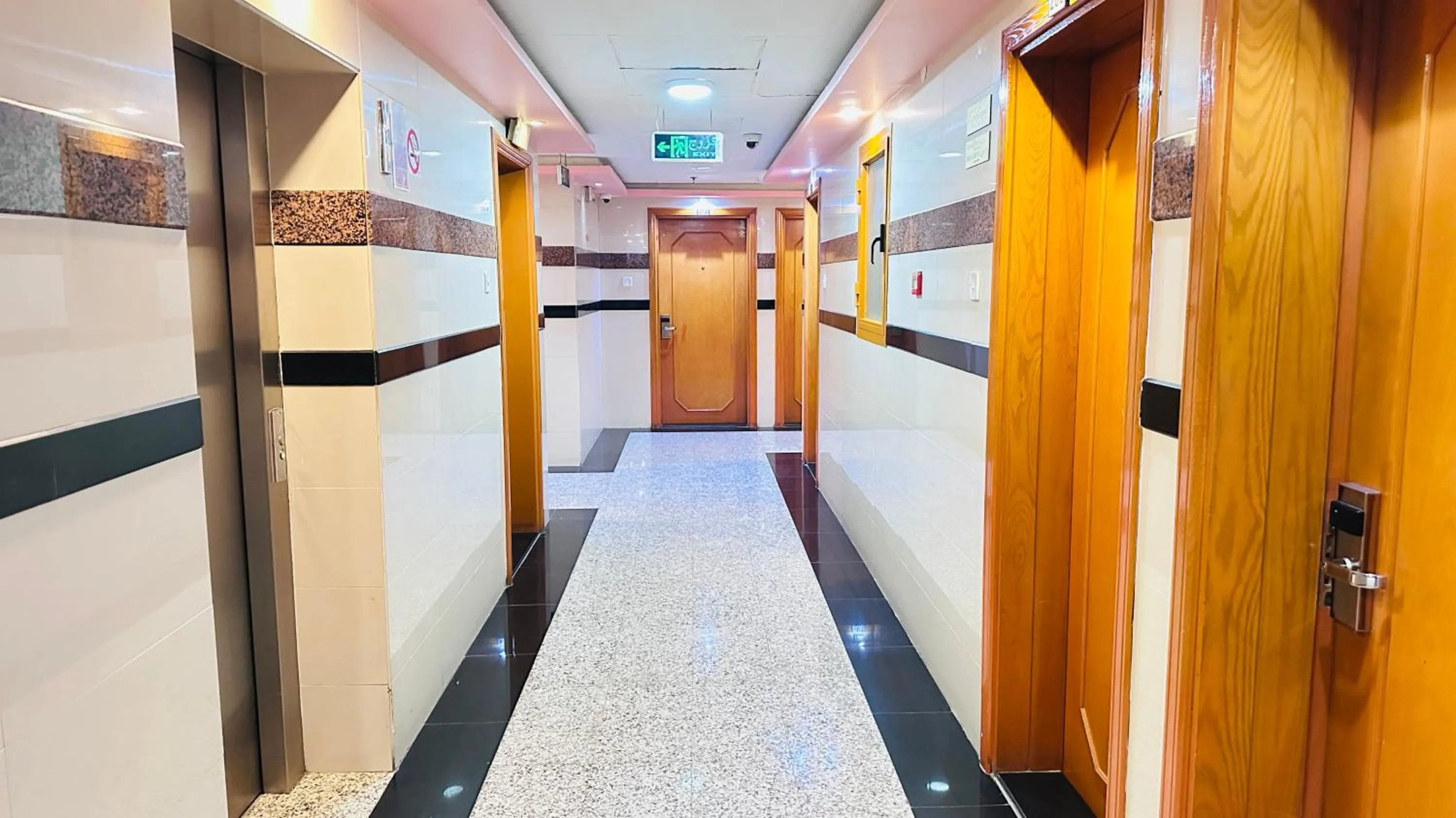 Lobby or reception in Collection O San Marino Hotel