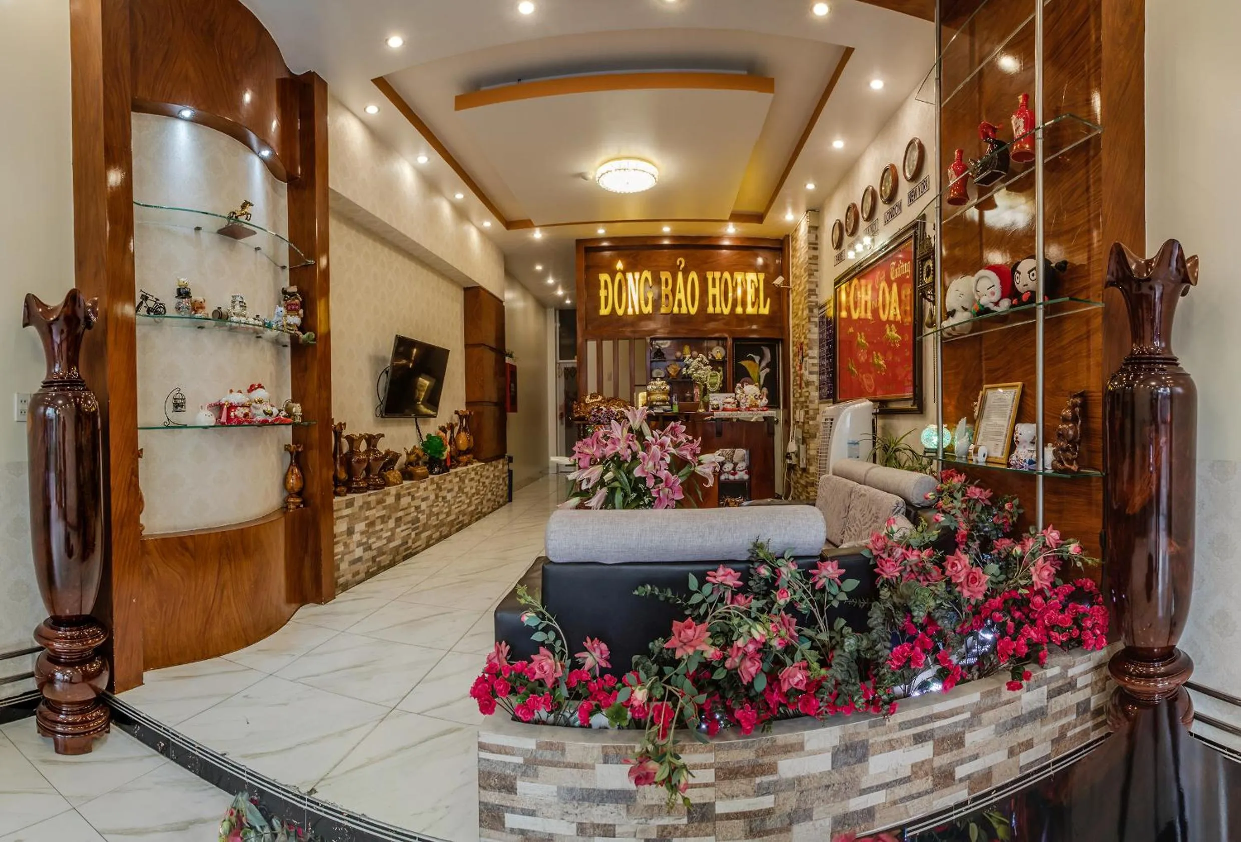 Lobby or reception in Dong Bao Hotel