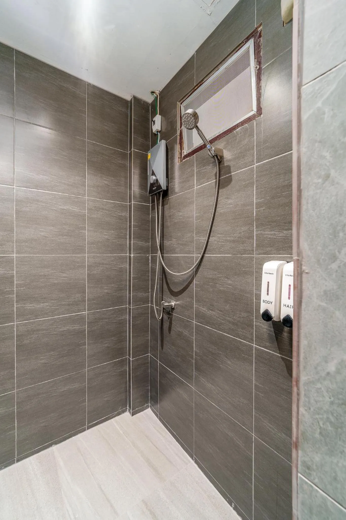 Shower in Villa Navin Beach Residence