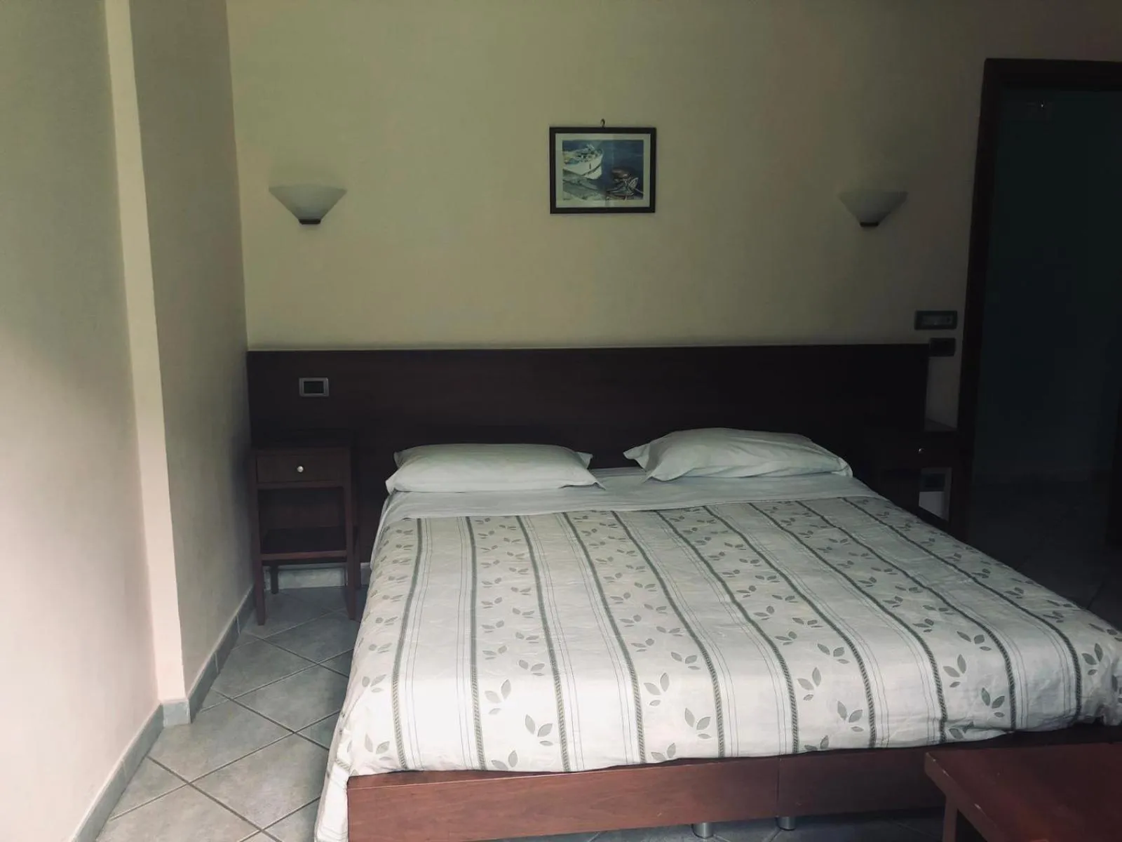 Bed in Hotel Elisabetta