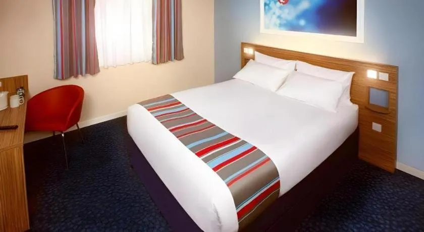 Travelodge Perth Broxden Junction