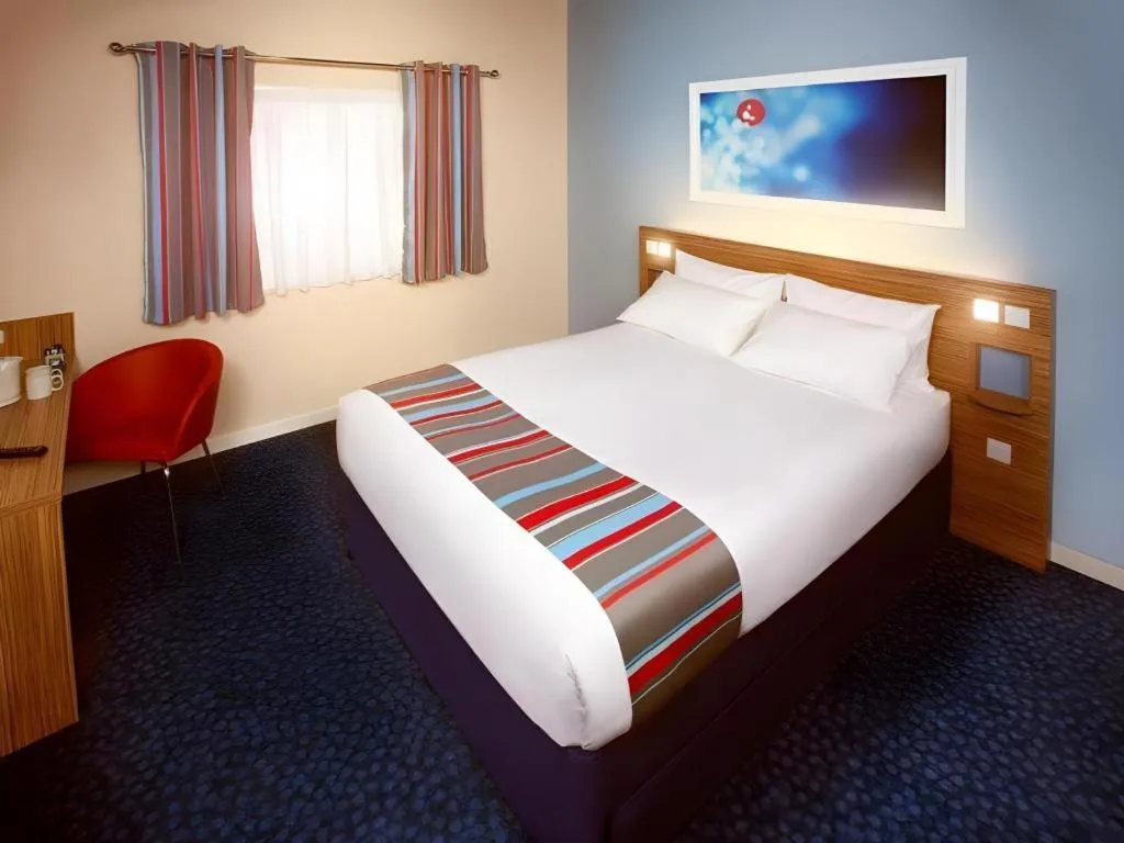 Bed in Travelodge Perth Broxden Junction