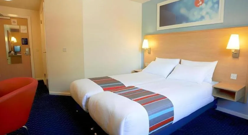 Travelodge Perth Broxden Junction