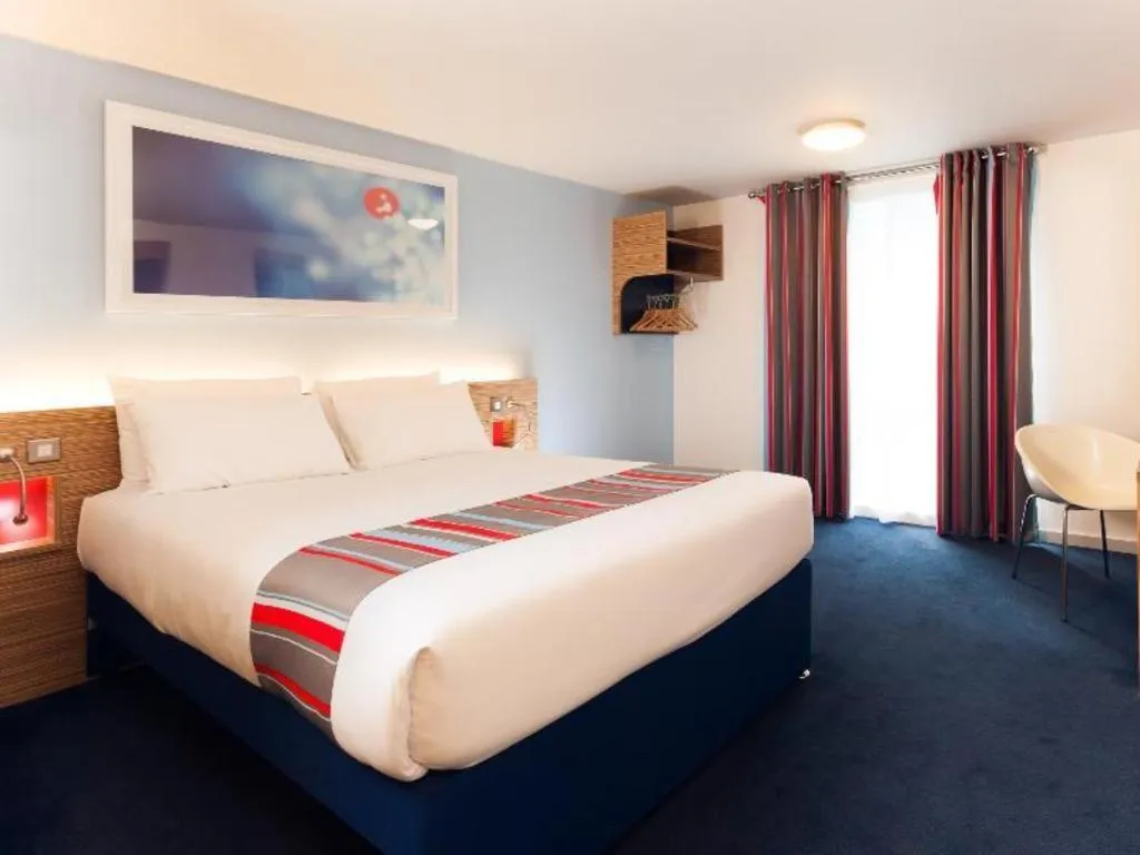 Bed in Travelodge London Twickenham