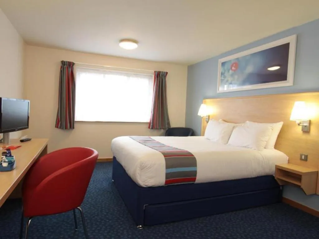 Bed in Travelodge Cardiff Central