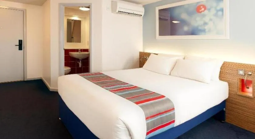Bed in Travelodge Kingston upon Thames Central