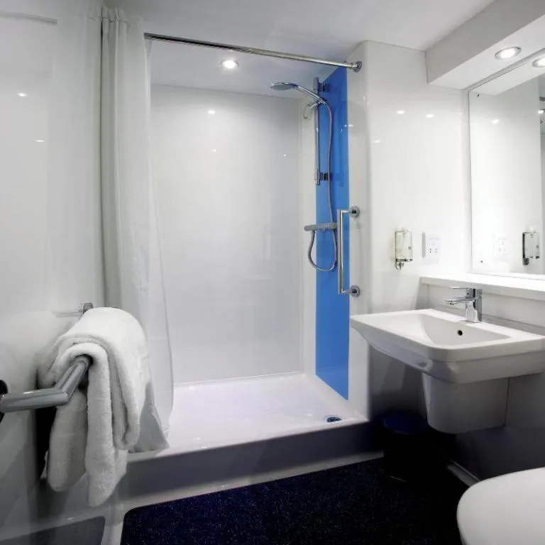 Travelodge Birmingham Central Broadway Plaza