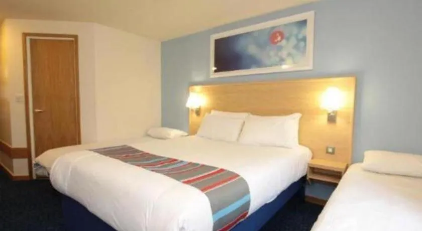 Travelodge Newcastle Whitemare Pool