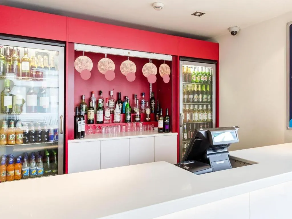 Travelodge Farnborough Central