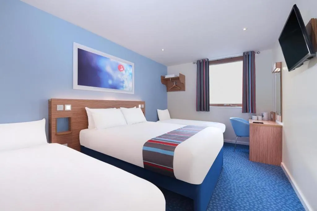 Bed in Travelodge Farnborough Central