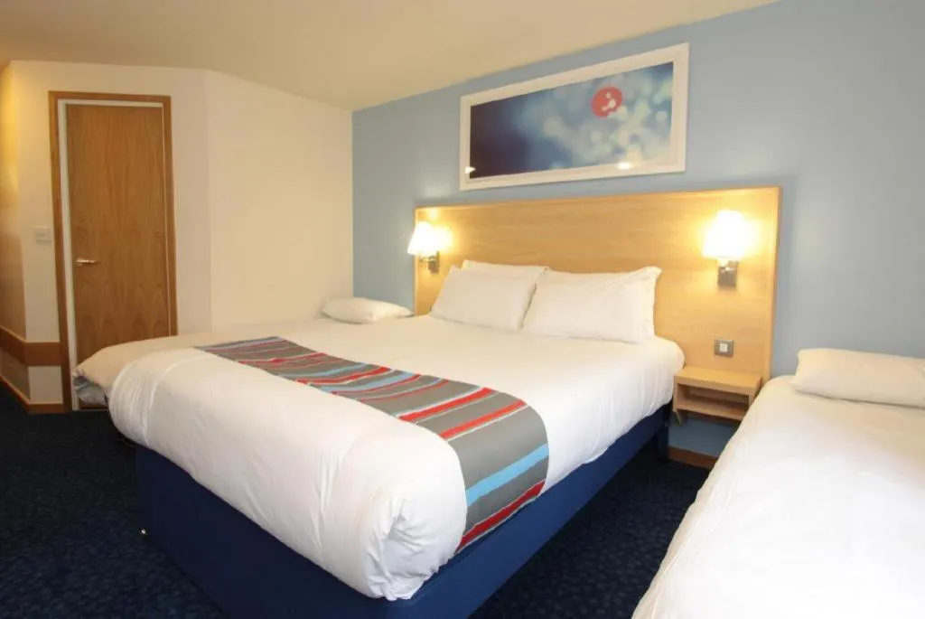 Bed in Travelodge Medway M2