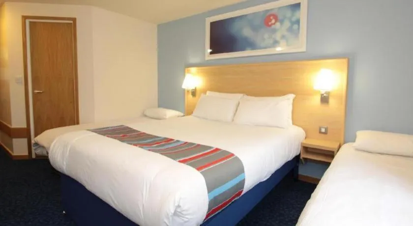Bed in Travelodge Medway M2