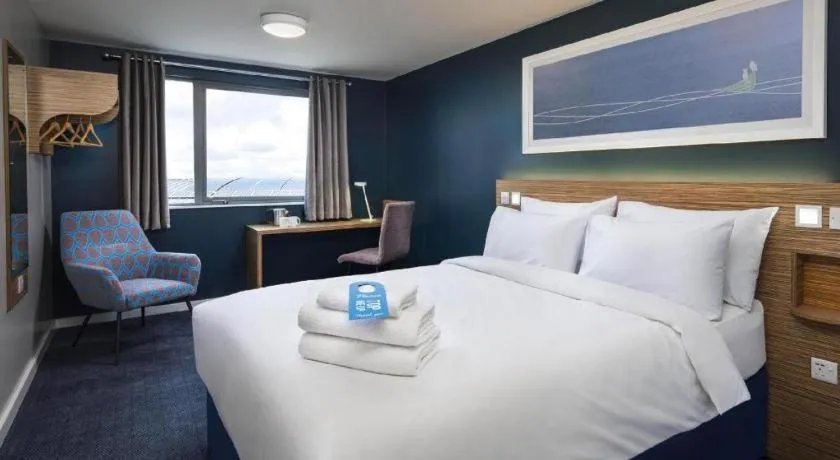 Bed in Travelodge Bracknell