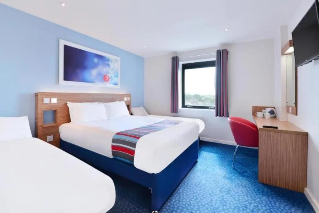 Bed in Travelodge Milton Keynes Shenley Church