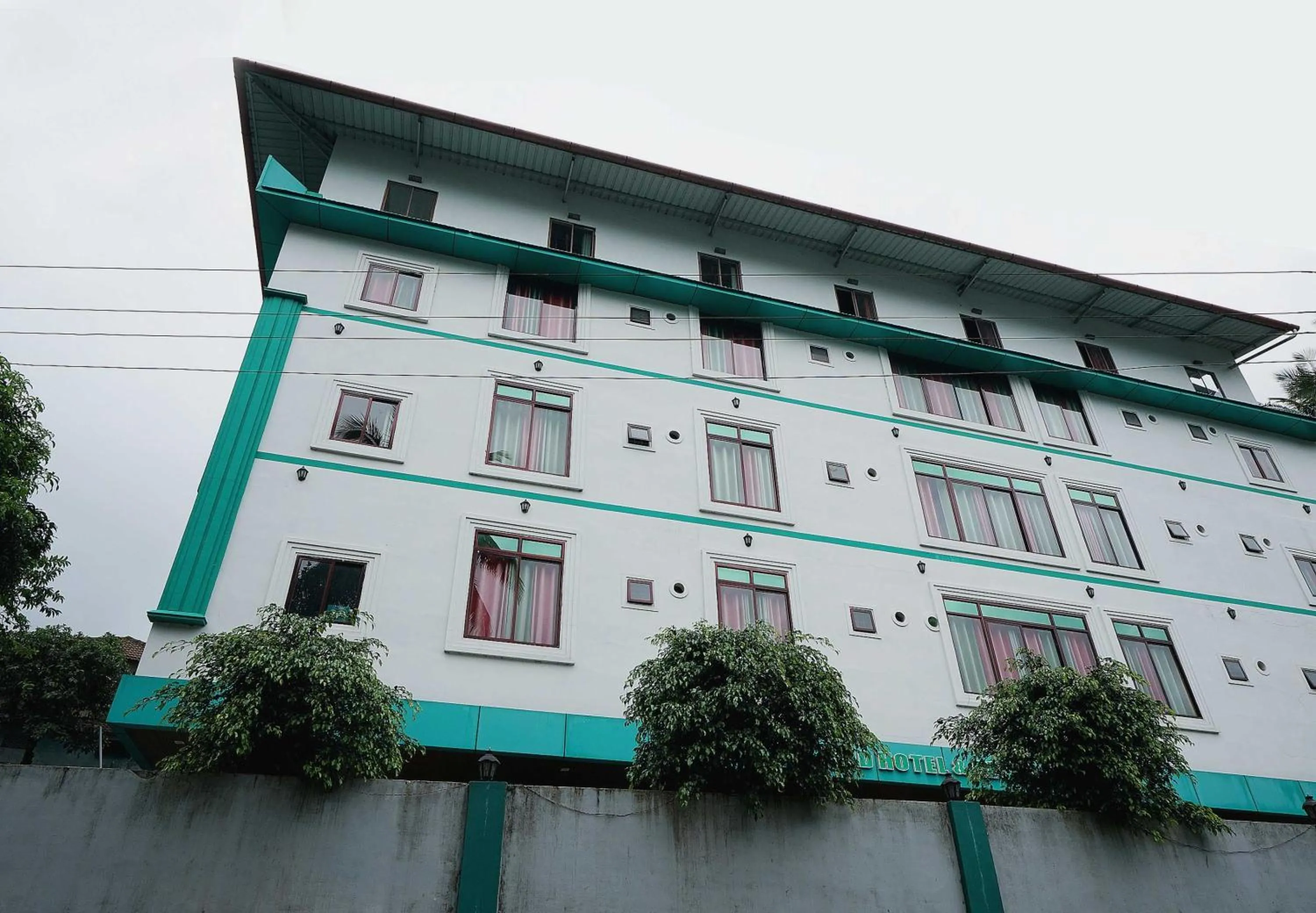 Facade/entrance in Hotel O Greenland