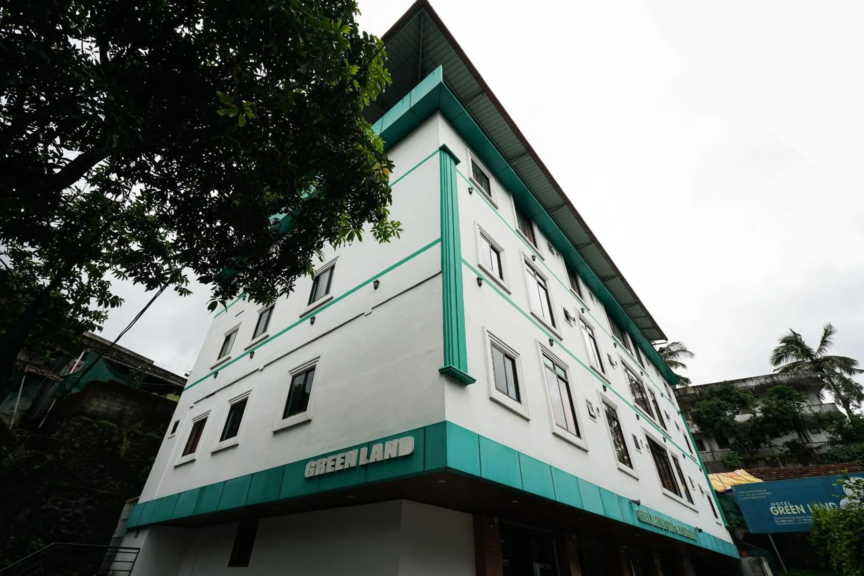 Facade/entrance in Hotel O Greenland