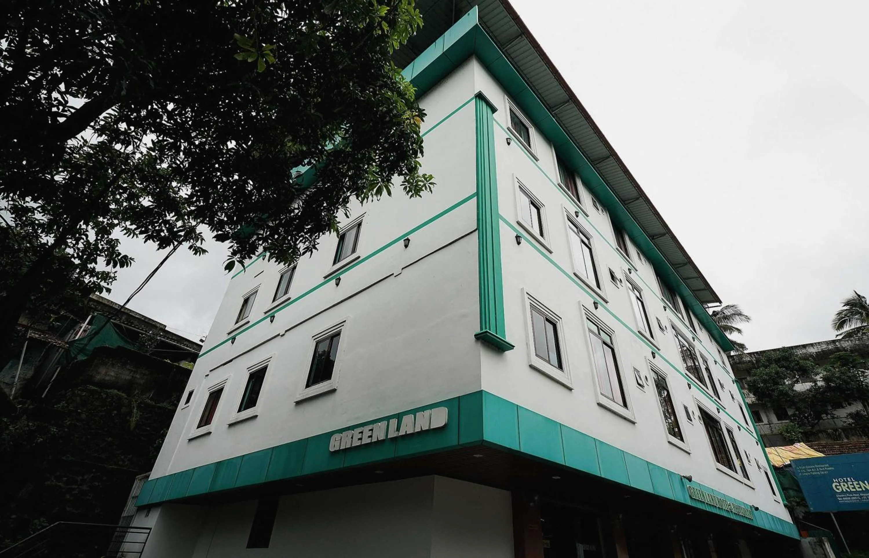 Facade/entrance in Hotel O Greenland