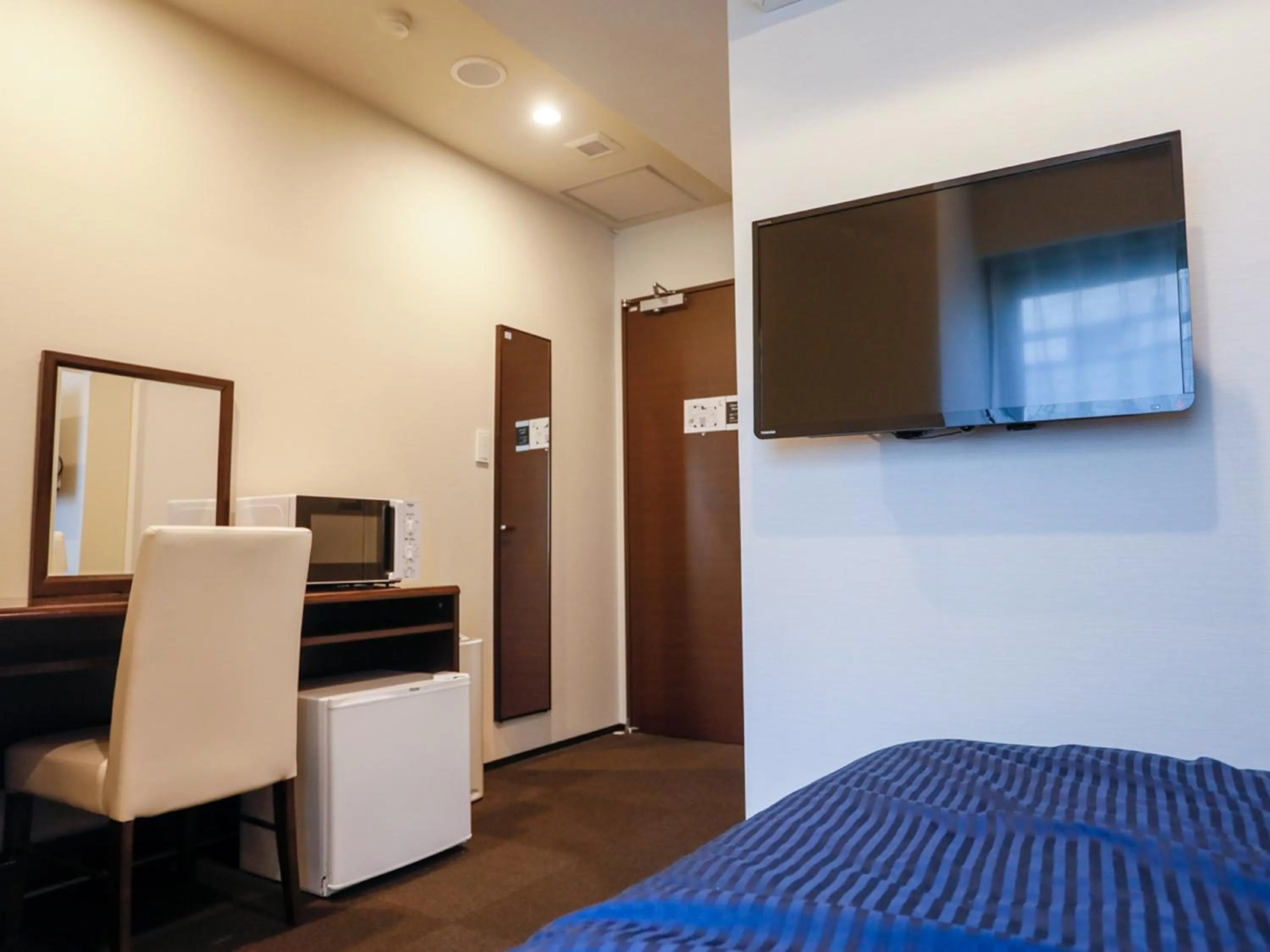 Bed in HOTEL LiVEMAX Higashi Ginza