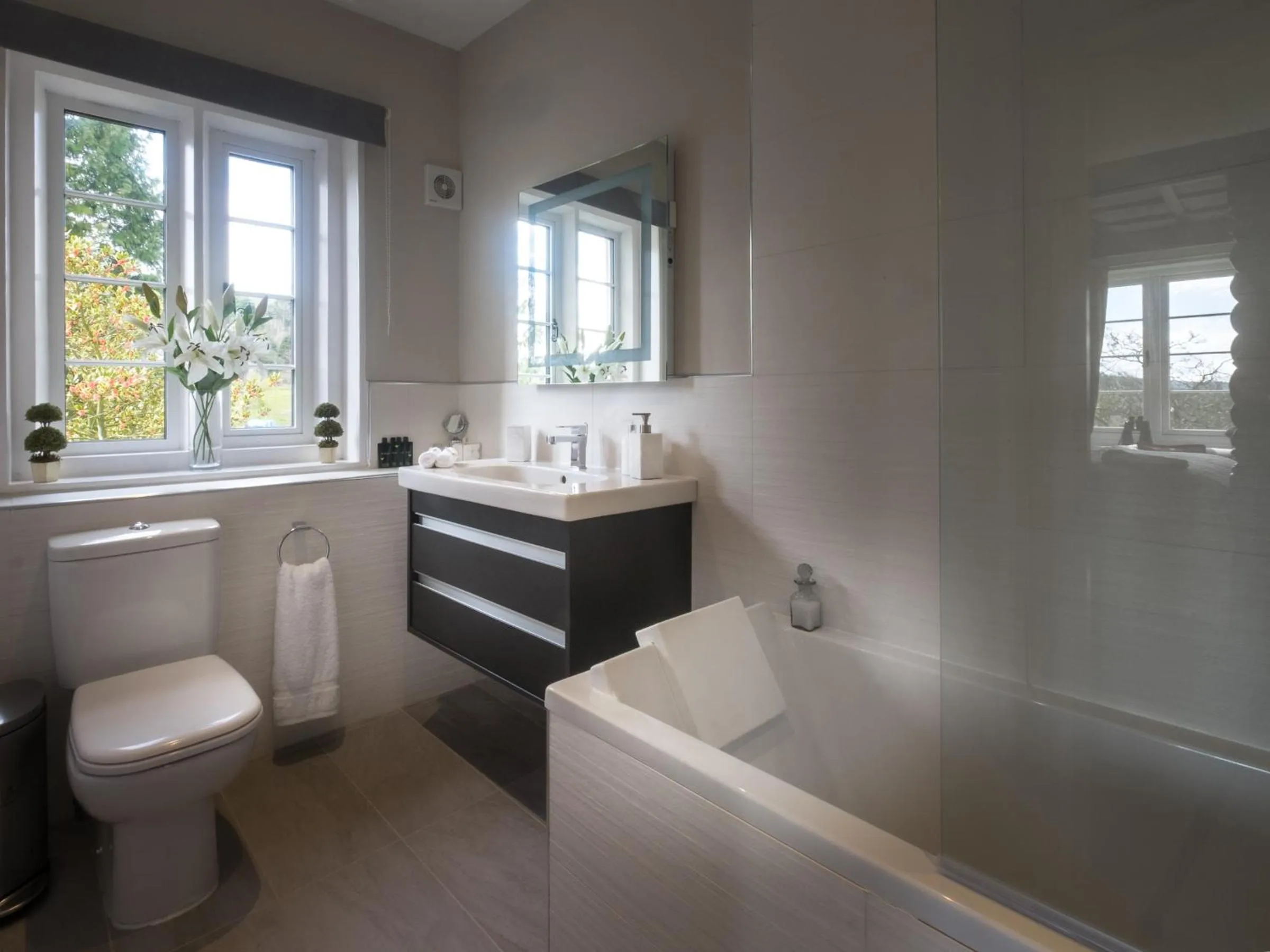 Bathroom in Blaisdon House B&B