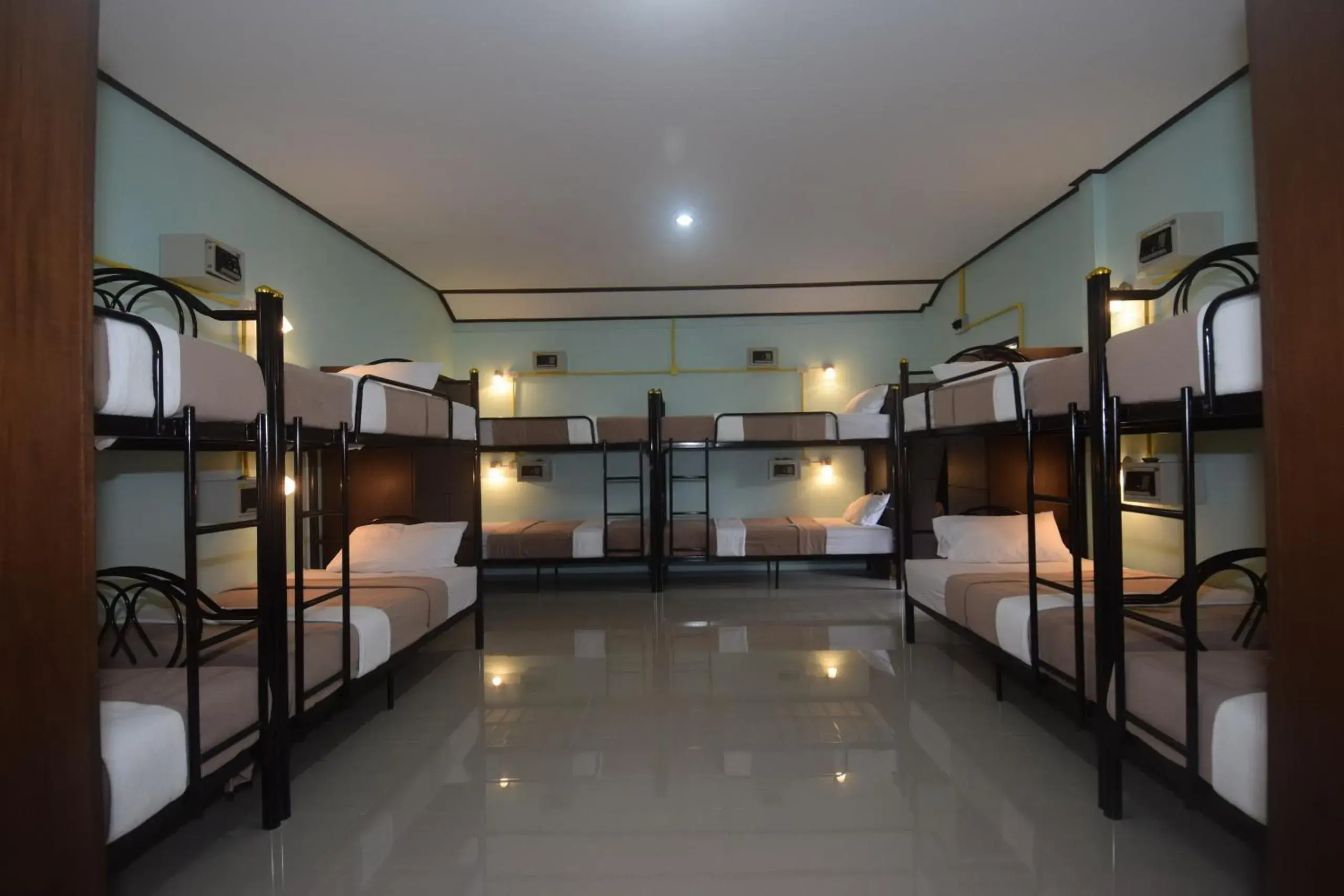 Bunk Bed in Mixed Dormitory Room in Lanta Long Beach Hostel Bunk Bed in Mixed Dormitory Room in Lanta Long Beach Hostel