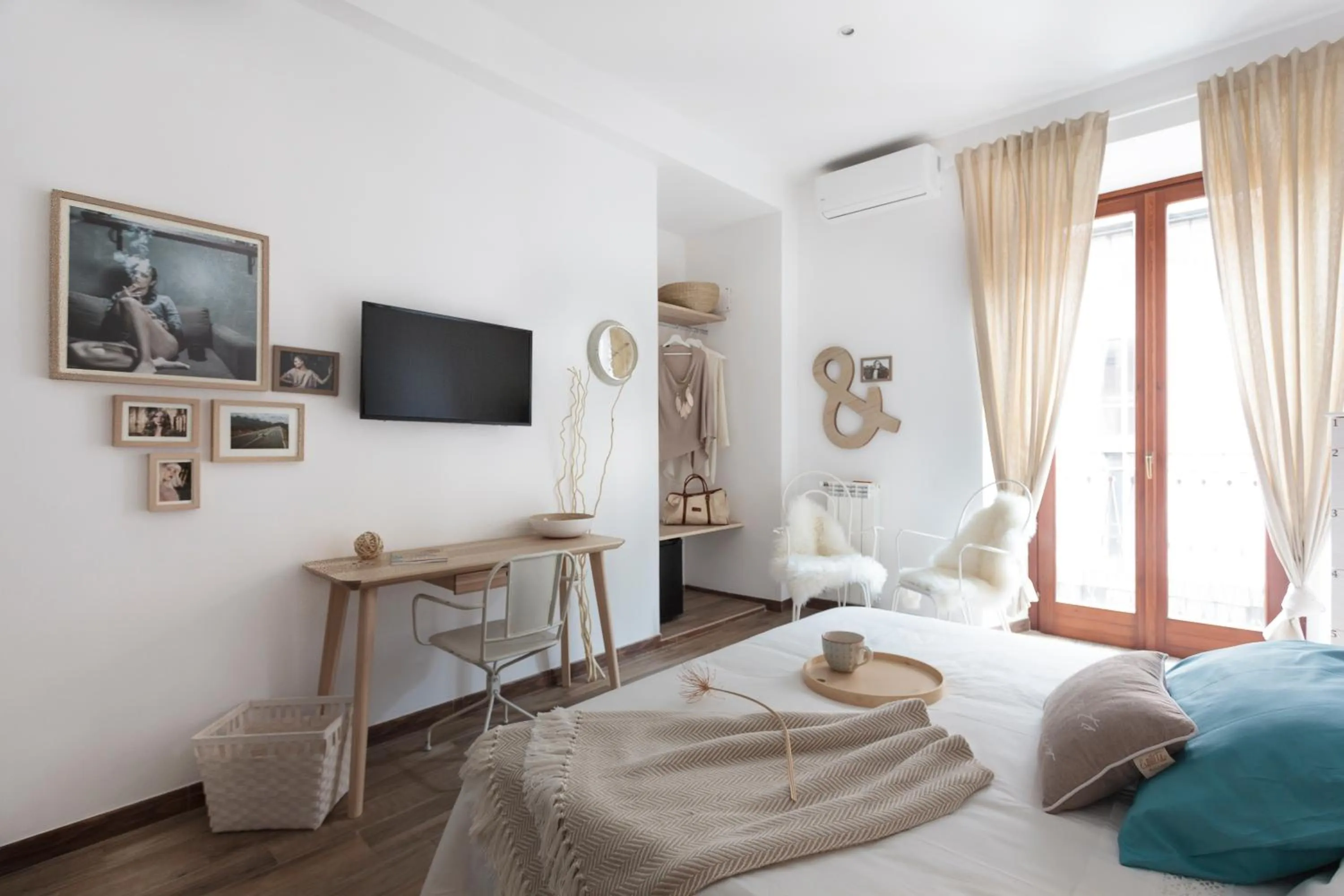 Day, Bed in Maison Coquette