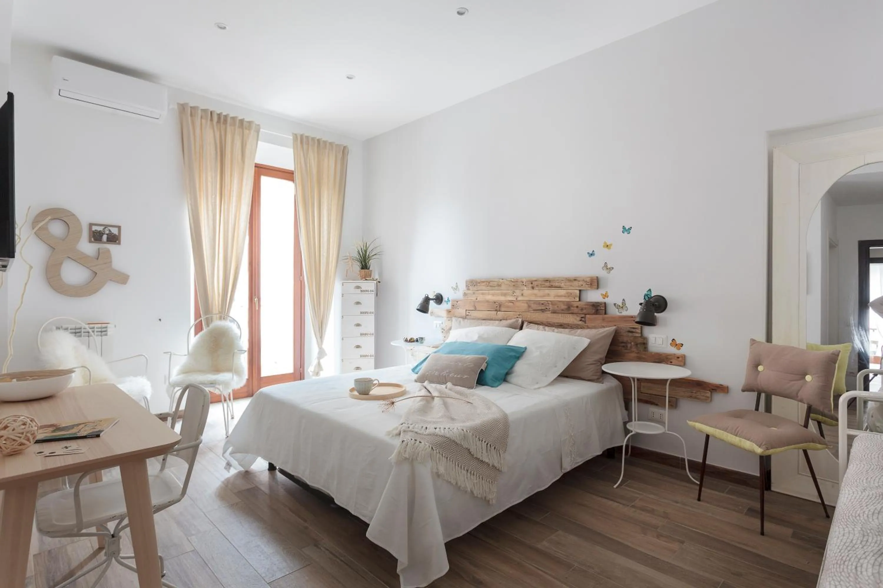 Day, Bed in Maison Coquette