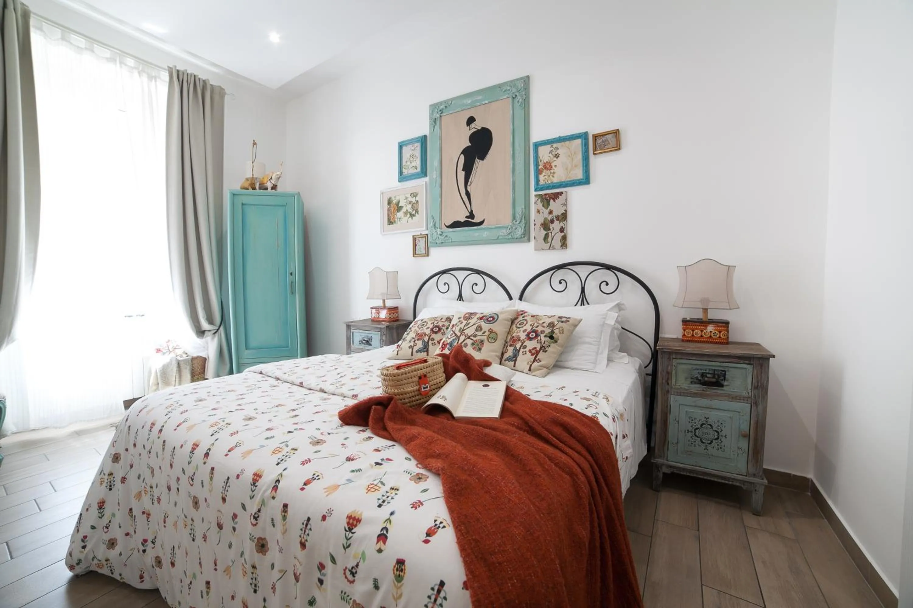 Photo of the whole room, Bed in Maison Coquette