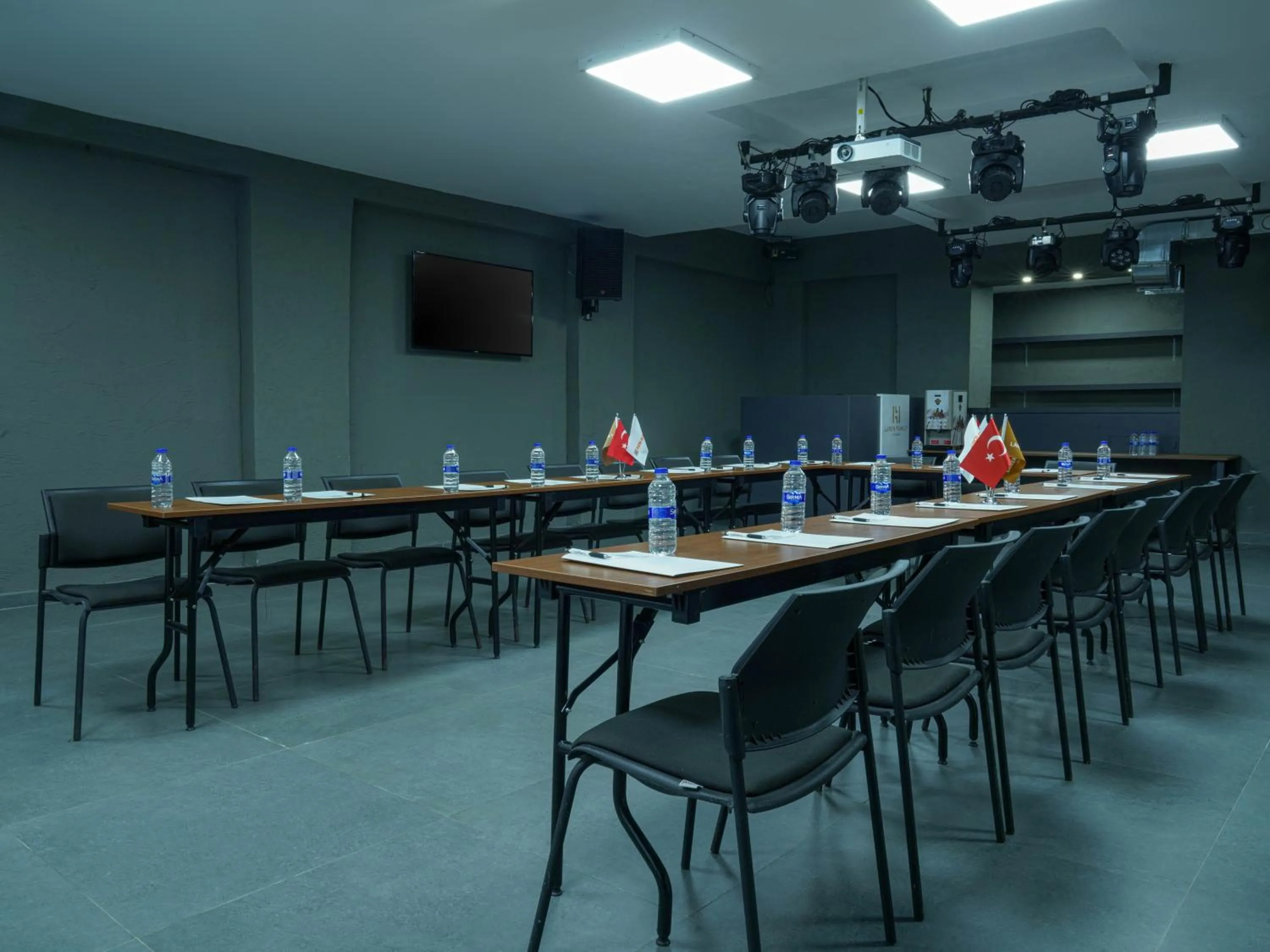Meeting/conference room in Laren Family Hotel & Spa - Boutique Class