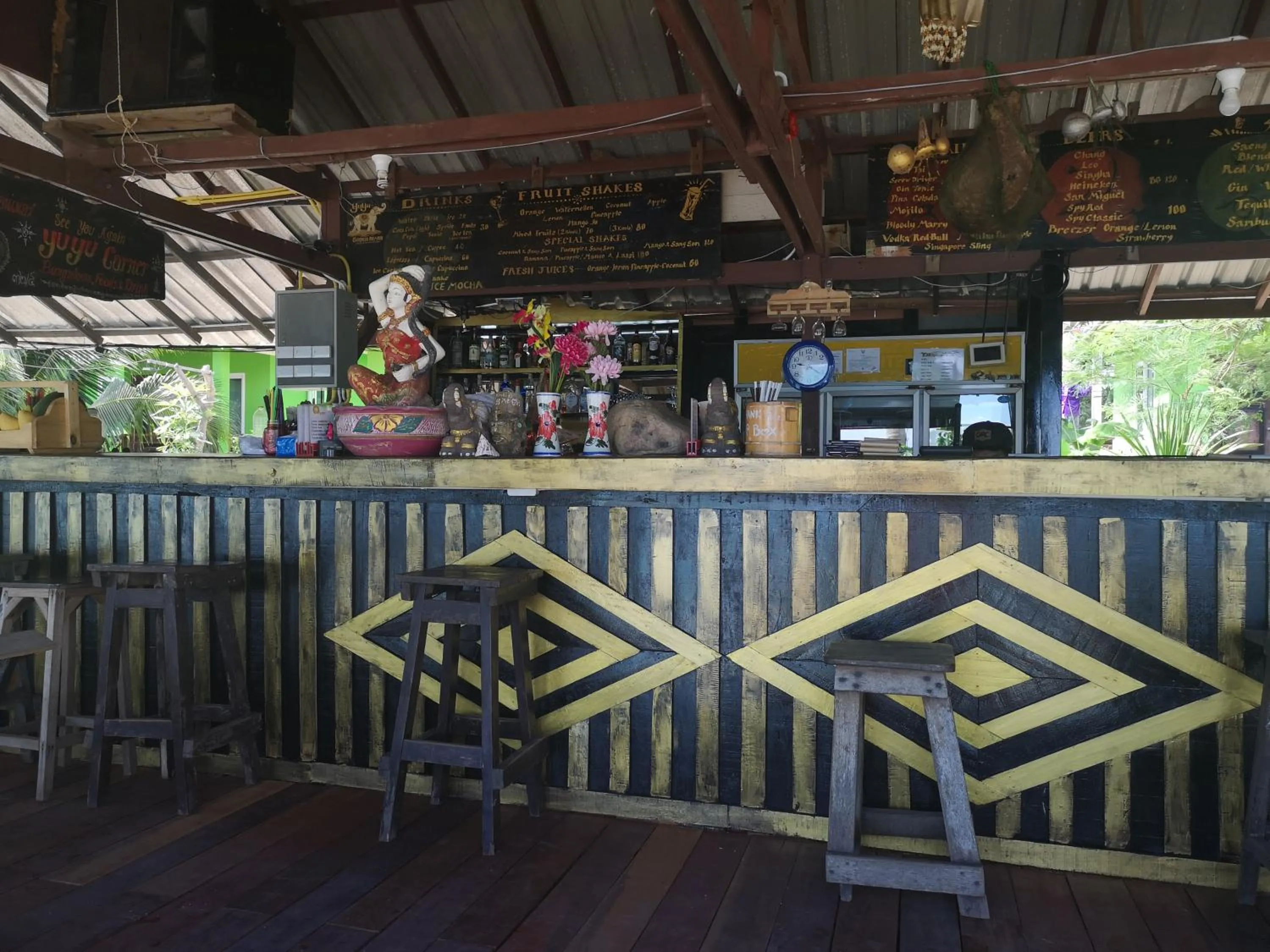 Lounge or bar in Yuyu Golden Beach