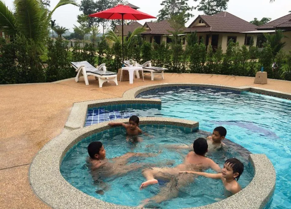 Pool view in Dachatorn Village