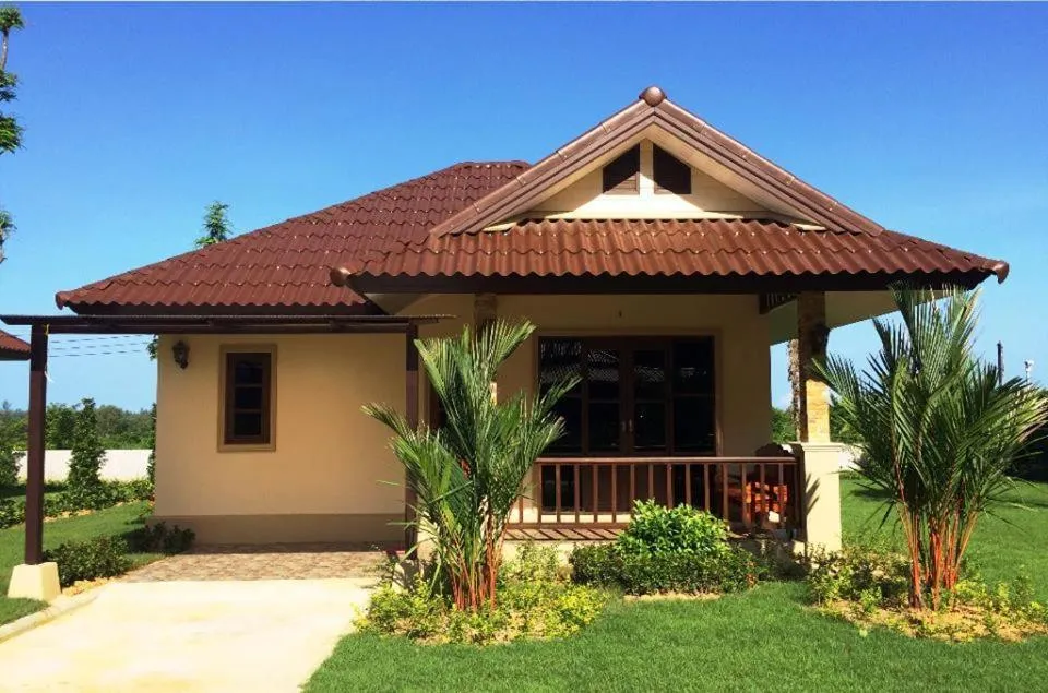 Property building in Dachatorn Village