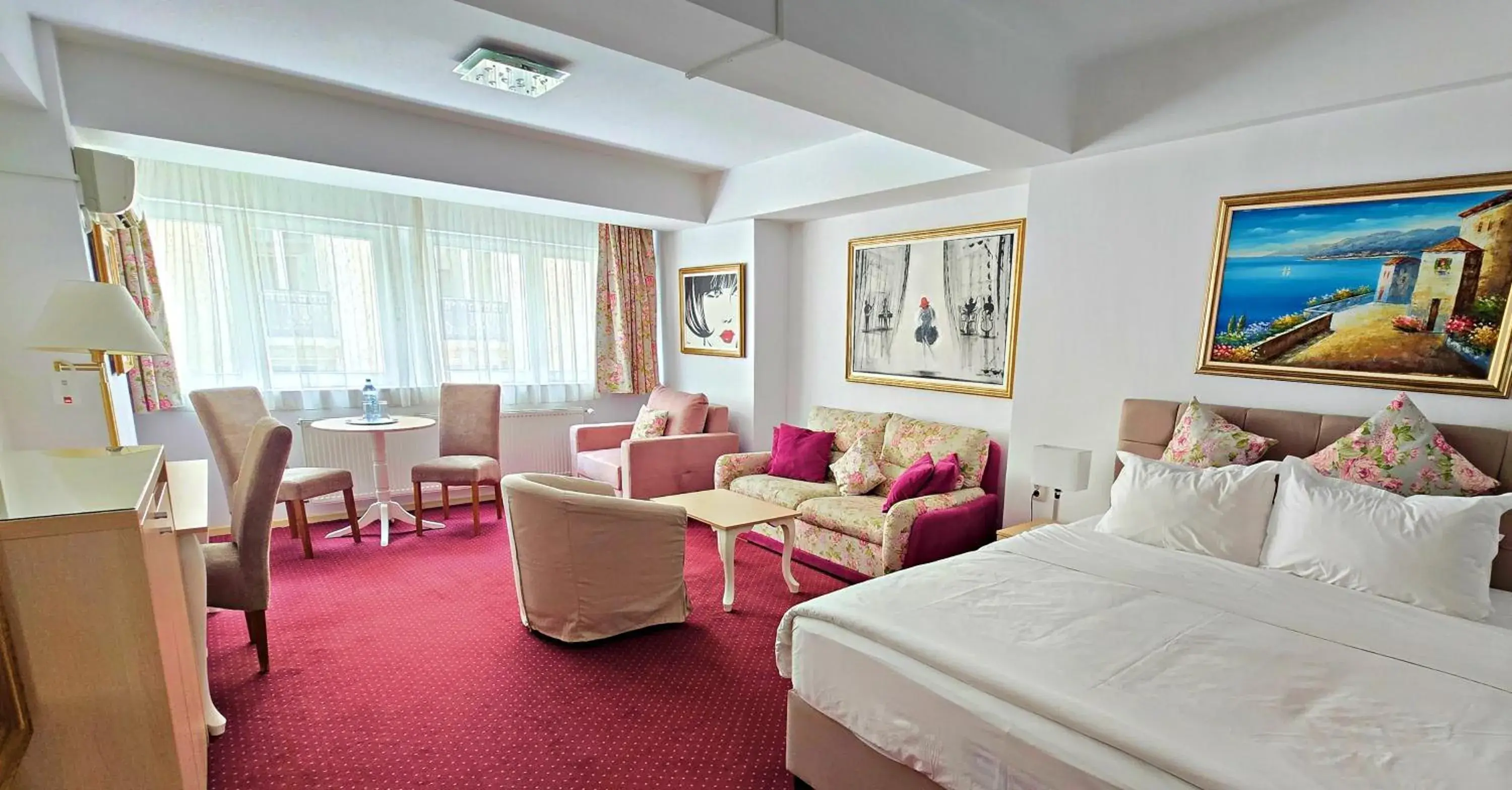 Superior Double No balcony (No smoking area) - single occupancy in Bucur Accommodation Superior Double No balcony (No smoking area) - single occupancy in Bucur Accommodation