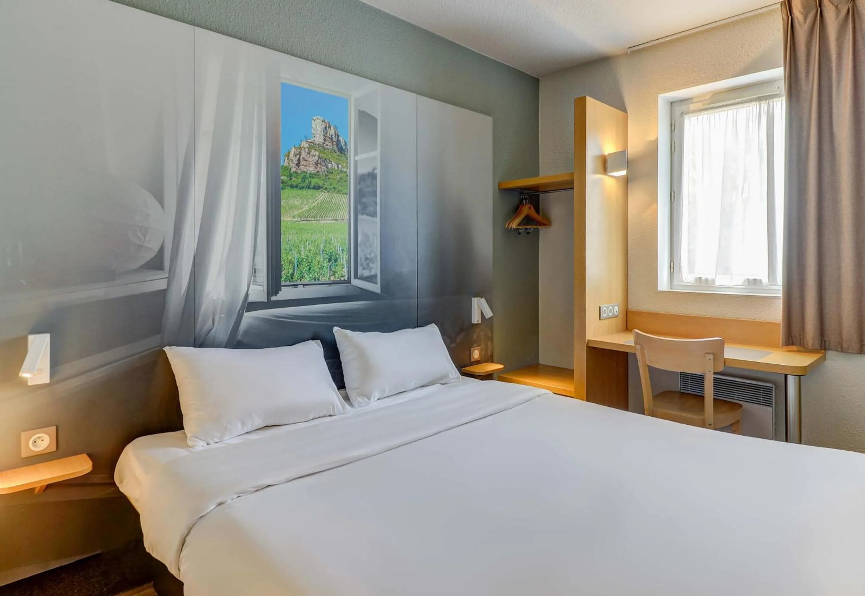 Bedroom, Bed in B&B HOTEL Chalon-Sur-Saone Sud