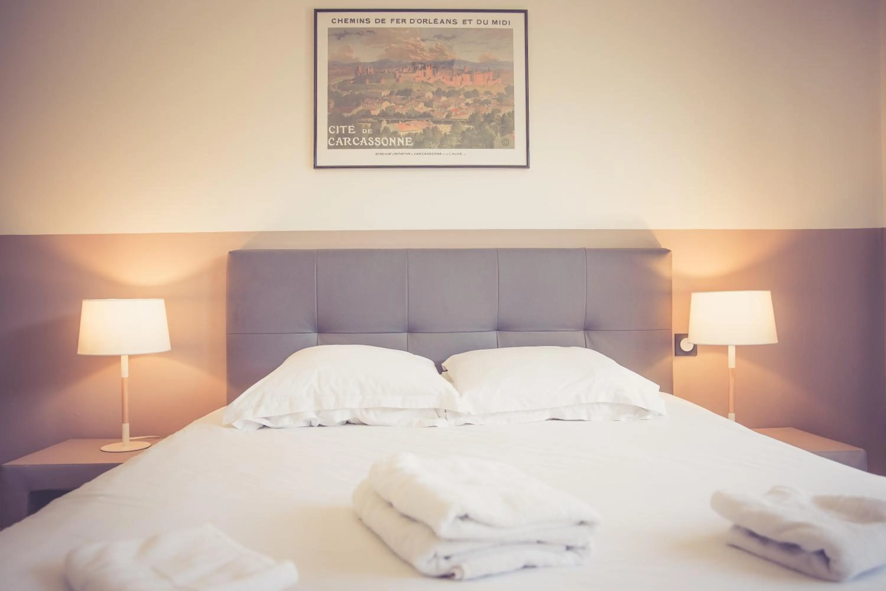 Bed in 514 Appart Hotel