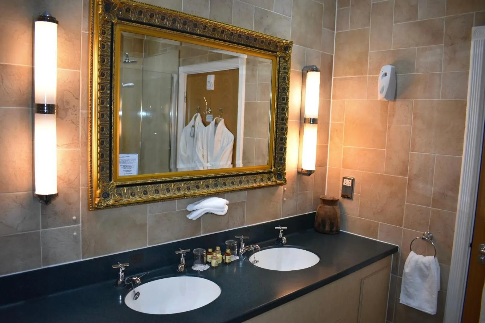 The Little Haven Hotel On The Beach