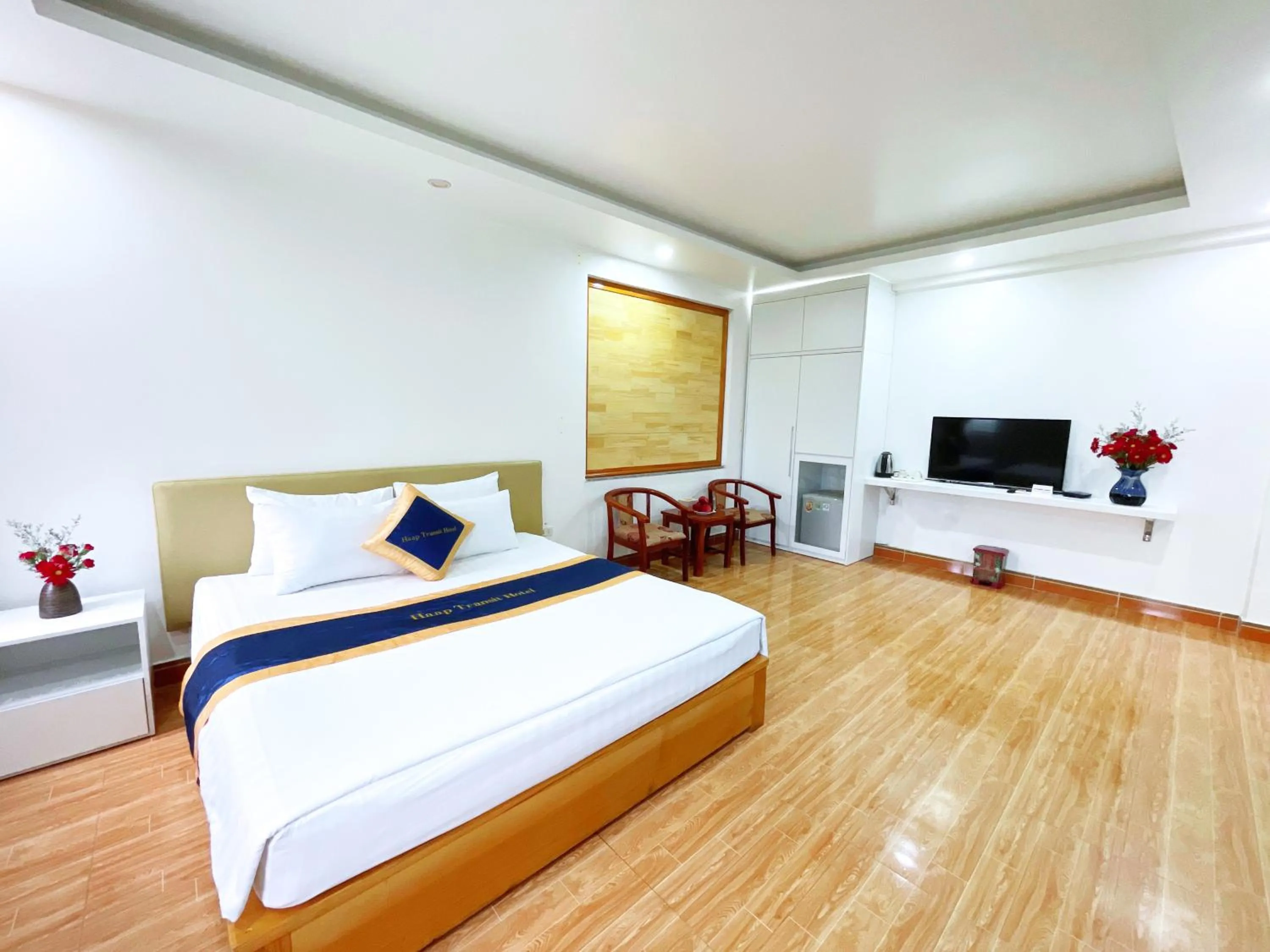 Photo of the whole room, Bed in HAAP Transit Hotel