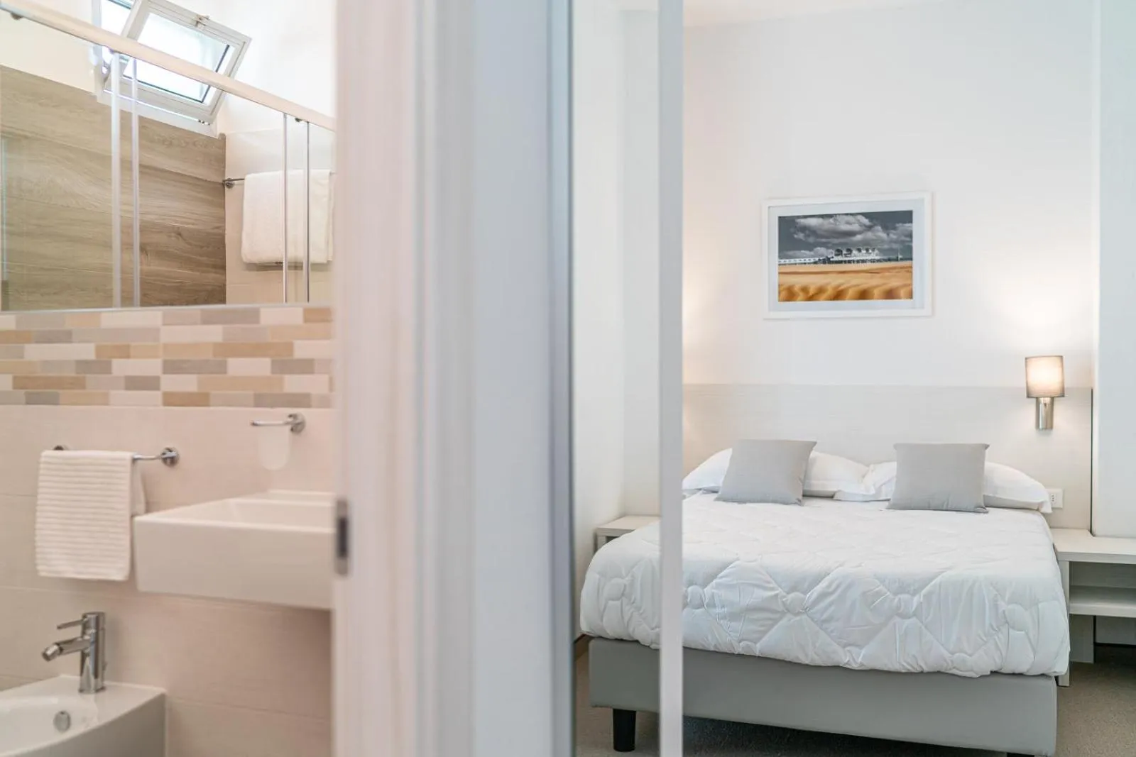 Photo of the whole room, Bed in Hotel Centrale