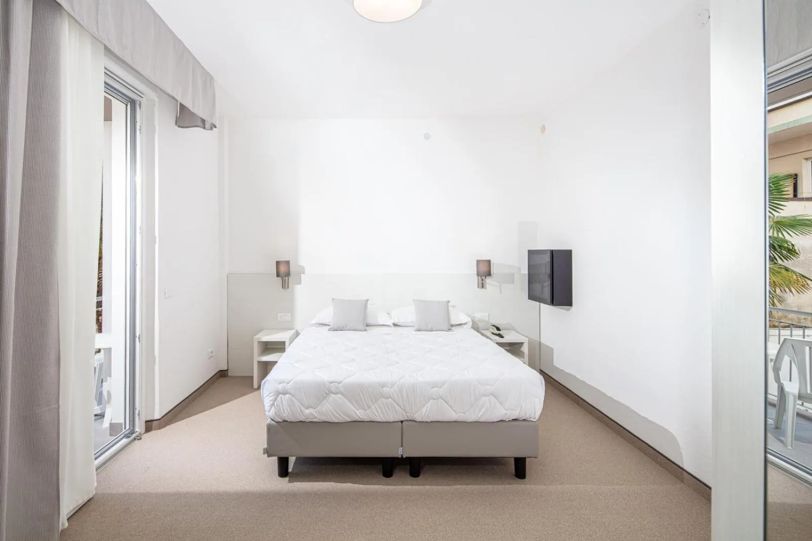 Photo of the whole room, Bed in Hotel Centrale